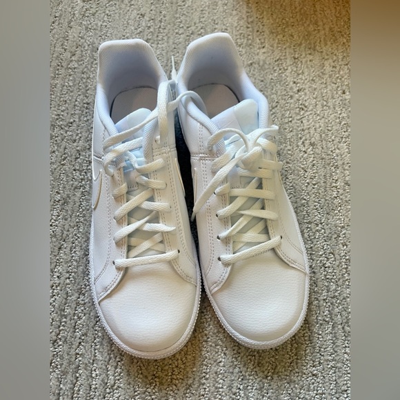 NIB Nike court royale - Picture 2 of 8